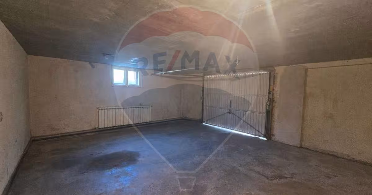 Casă cu 7 camere în Vințu de Jos