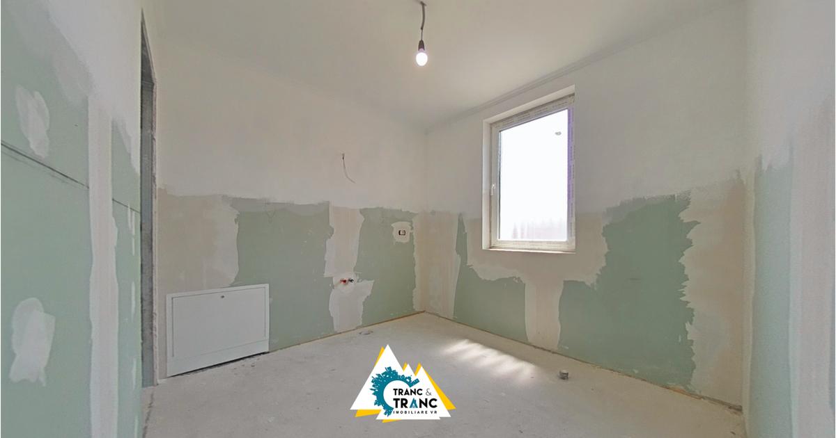 Casă 95 mp cu 3 camere în Zimandu Nou