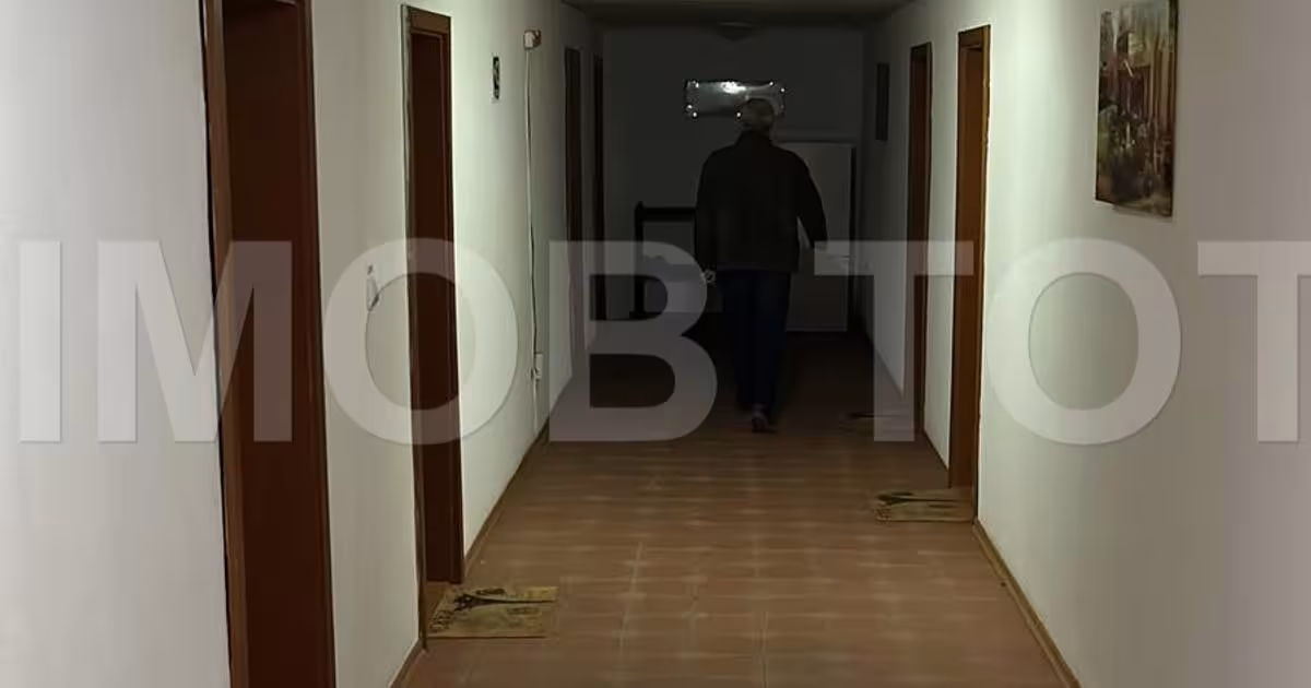 Casă individuală 265 mp cu 16 camere în Albota