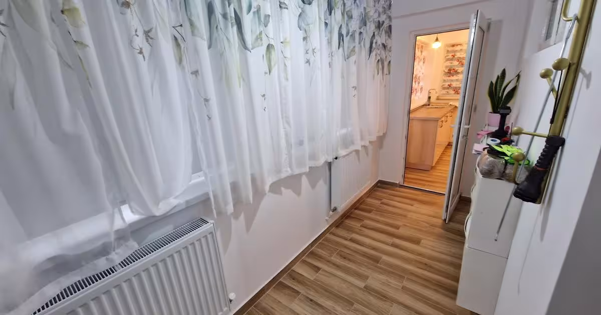 Casă individuală cu 4 camere în zona Central, Botoșani
