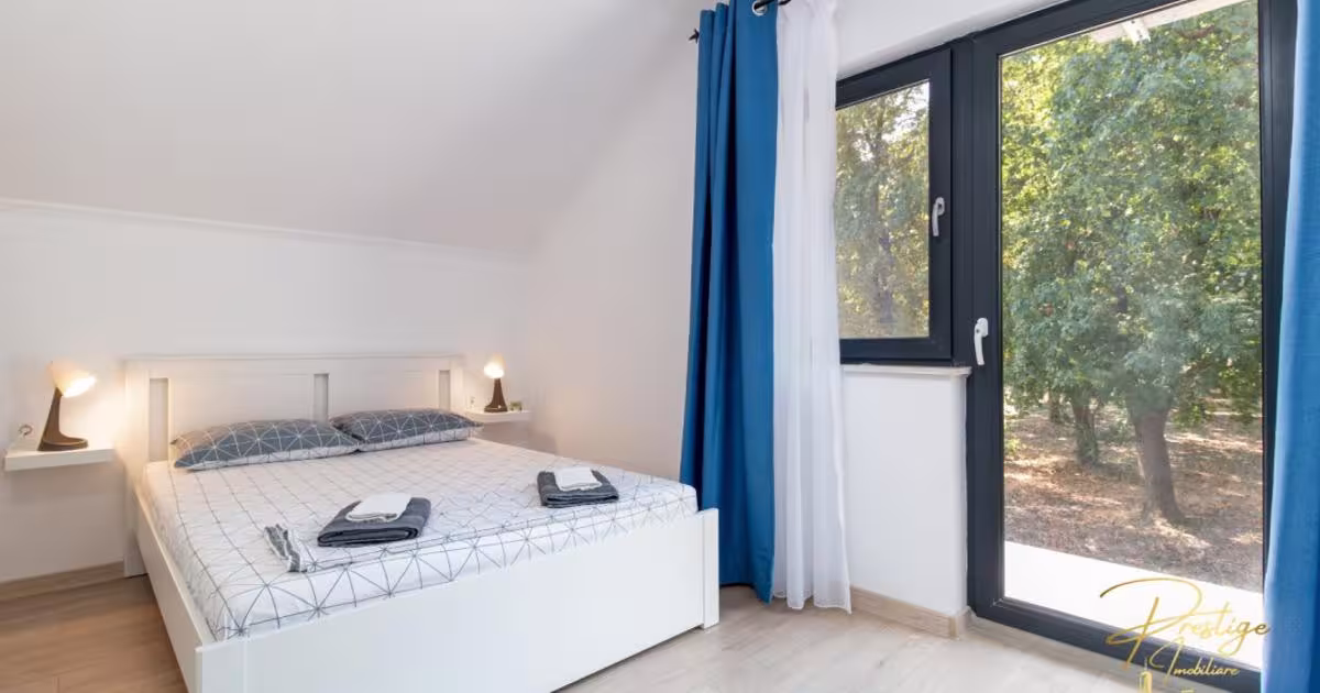 Casă individuală 162 mp cu 5 camere în zona Exterior Est, Oradea