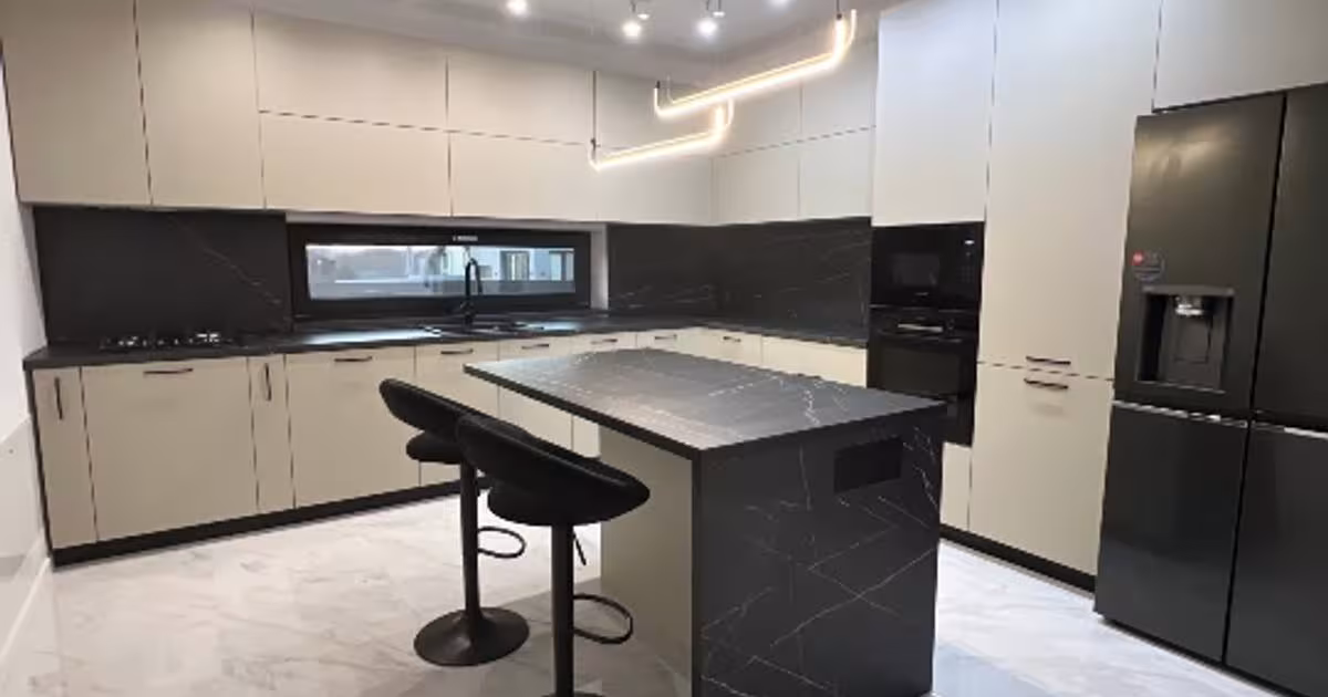 Casă individuală 160 mp cu 4 camere în zona Exterior Nord, Pitești