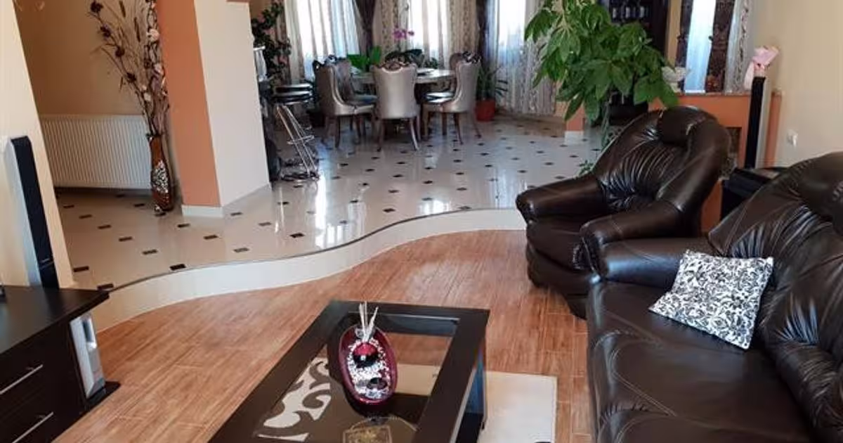 Casă individuală 160 mp cu 4 camere în zona Găvana Platou, Pitești