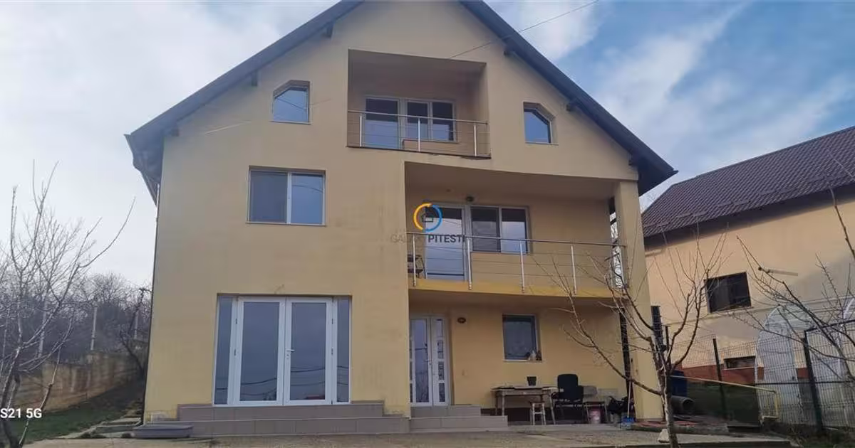 Casă individuală cu 5 camere în zona Prundu, Pitești