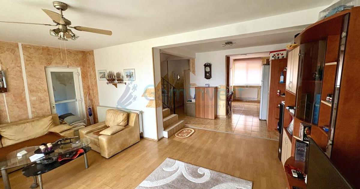 Casă individuală 120 mp cu 4 camere în Sântandrei