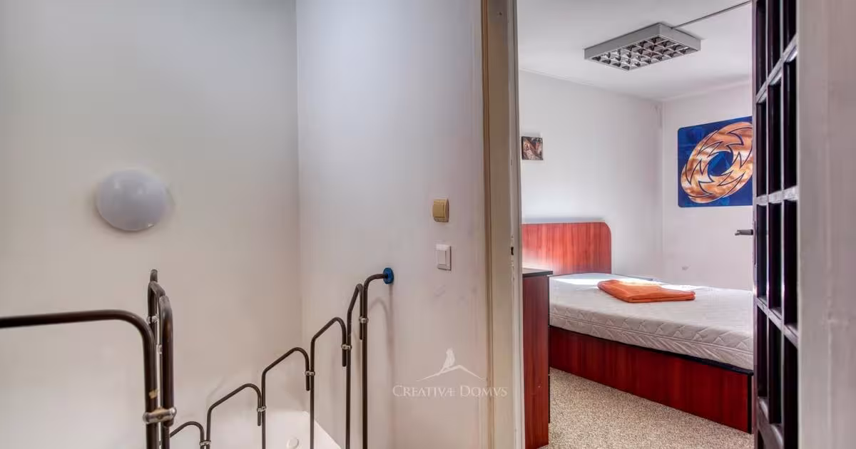 Casă individuală cu 3 camere în zona Grivița, Sector 1