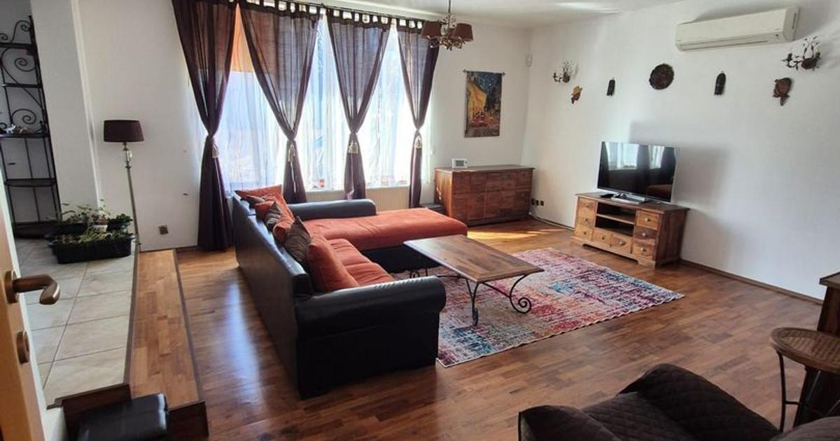 Casă individuală cu 4 camere în zona Iancu Nicolae, Sector 1