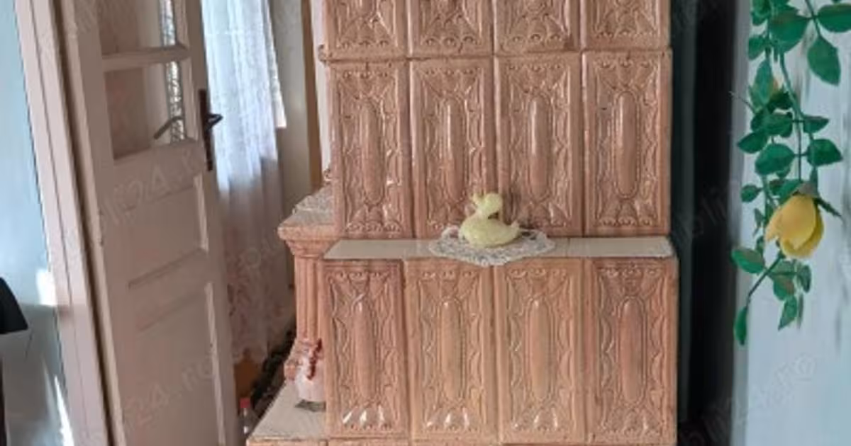 Casă individuală 100 mp cu 4 camere în Adâncata