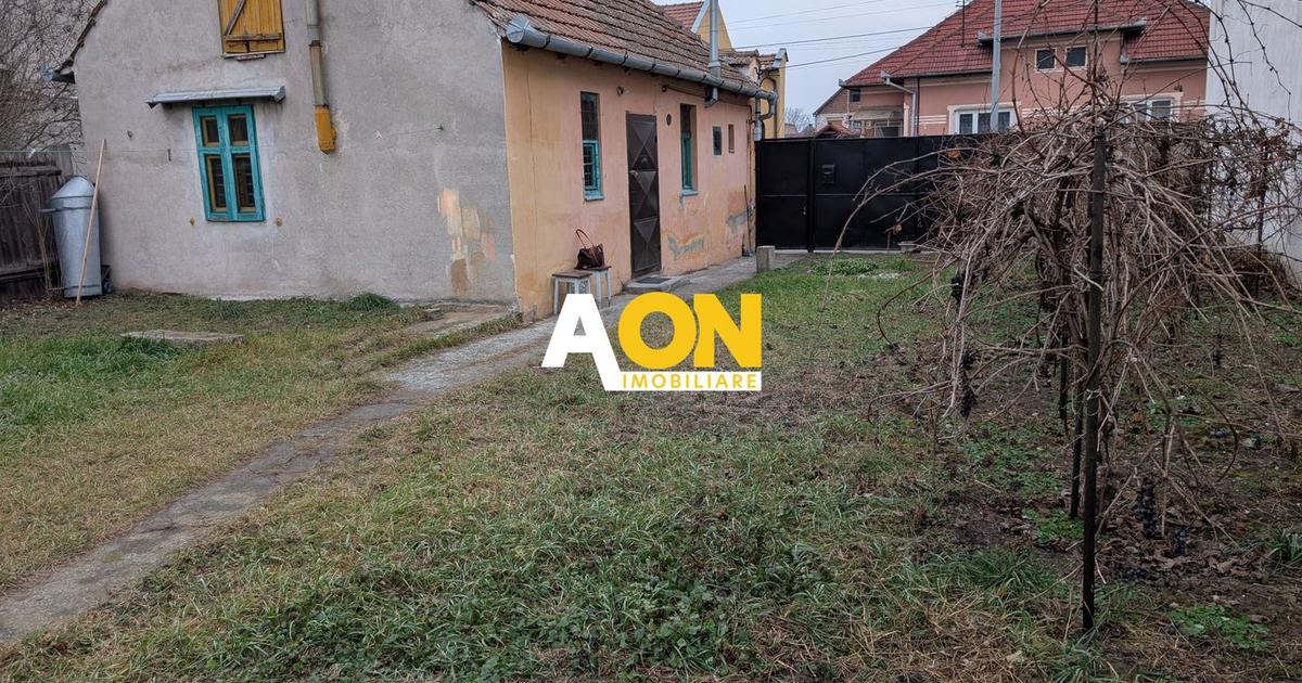 Casă individuală cu 2 camere în zona Central, Alba Iulia