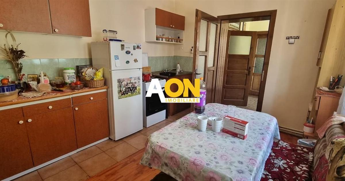 Casă individuală cu 2 camere în zona Central, Alba Iulia