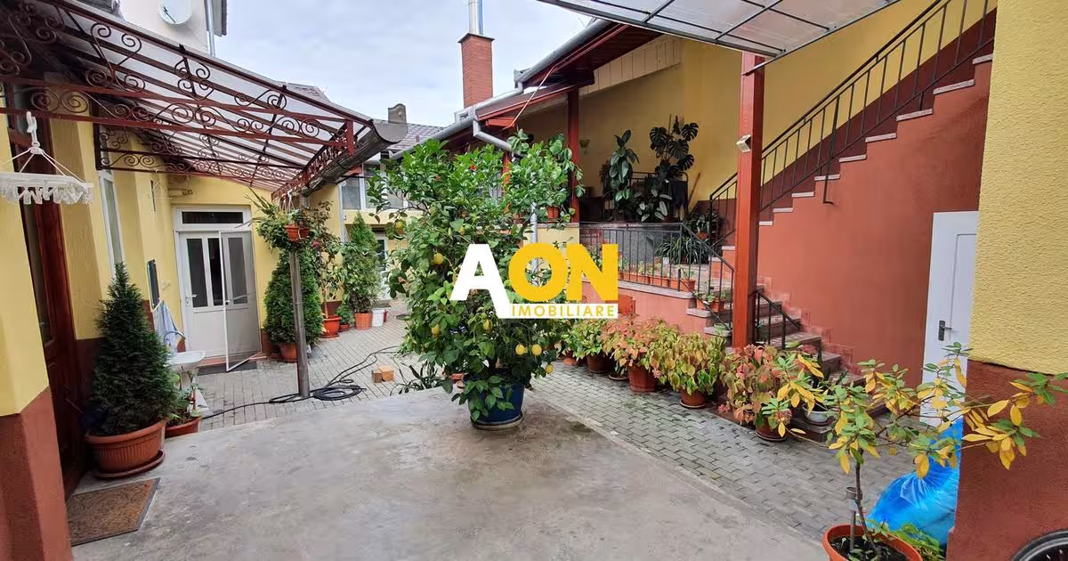 Casă individuală cu 7 camere în zona Central, Alba Iulia