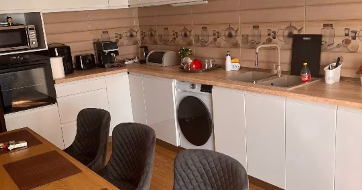 Casă individuală 144 mp cu 4 camere în Albești