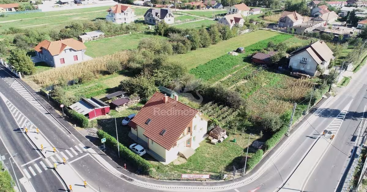 Casă individuală cu 6 camere în zona Sud, Aleșd