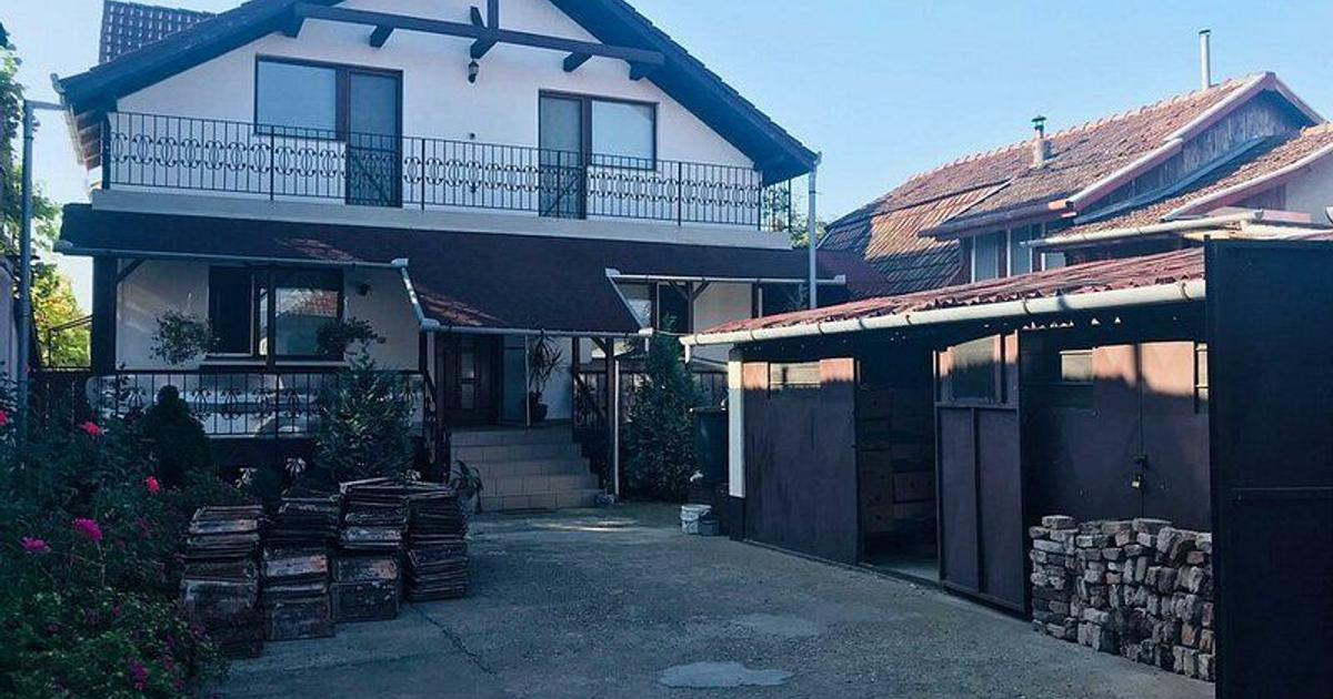 Casă individuală cu 10 camere în zona Aradul Nou, Arad