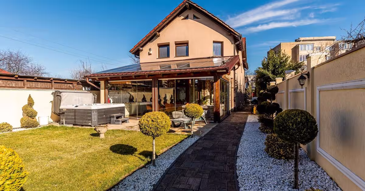 Casă individuală cu 5 camere în zona Aradul Nou, Arad