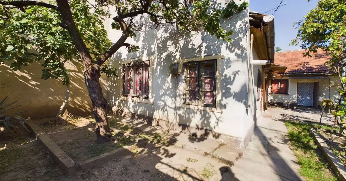 Casă individuală 100 mp cu 3 camere în zona Funcționarilor, Arad