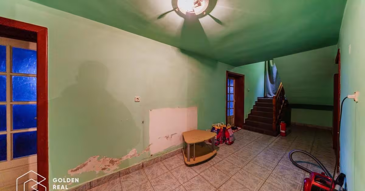 Casă individuală cu 8 camere în zona Gai, Arad