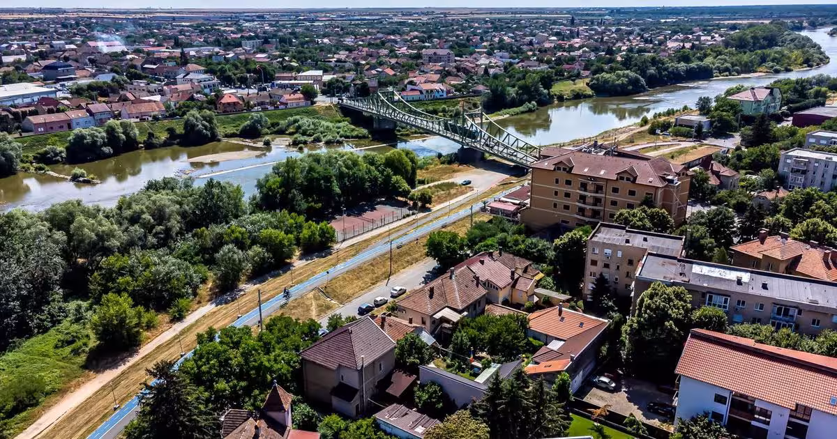 Casă individuală 90 mp cu 3 camere în zona Malul Mureșului, Arad