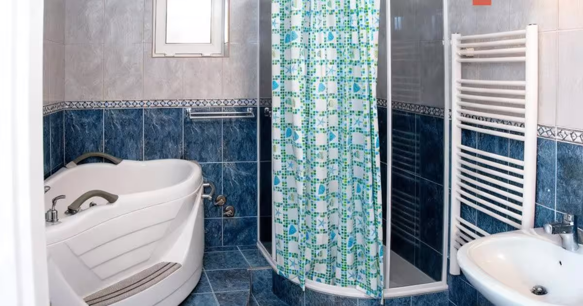 Casă individuală 800 mp cu 14 camere în zona Malul Mureșului, Arad