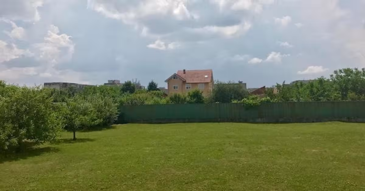 Casă individuală 650 mp cu 7 camere în zona Micălaca, Arad