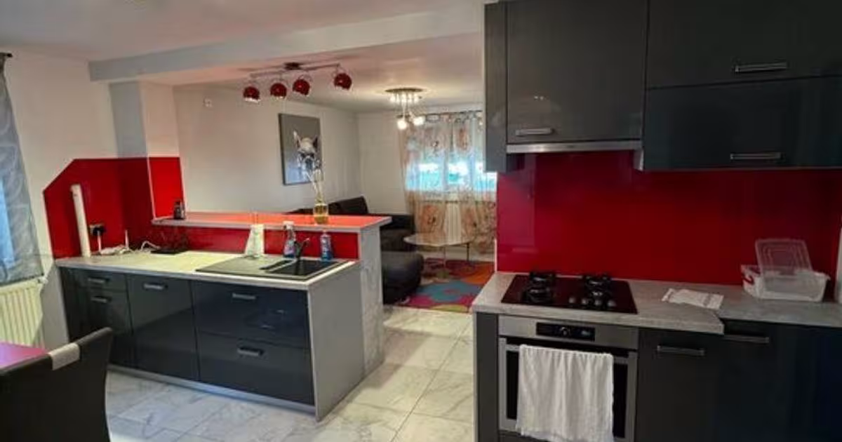 Casă individuală cu 8 camere în zona Sânnicolau Mic, Arad