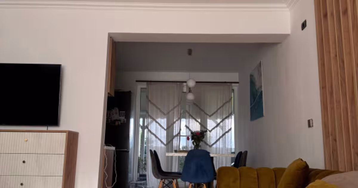 Casă individuală cu 6 camere în zona Sud-Est, Arad