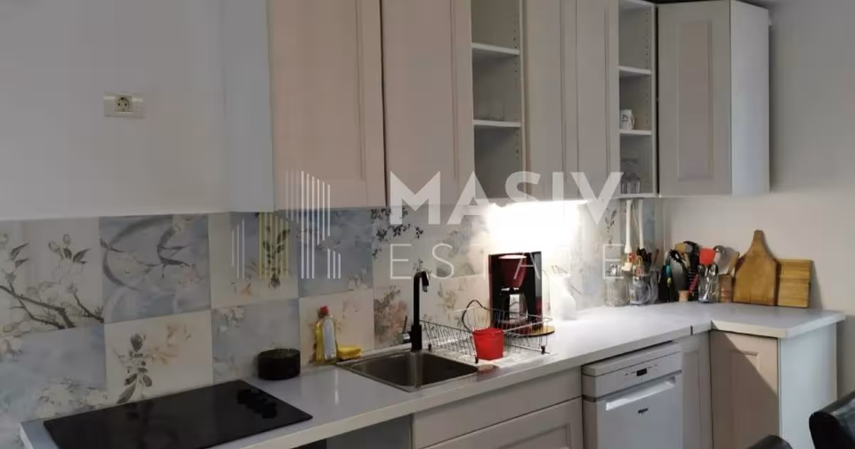 Casă individuală 100 mp cu 4 camere în zona Central, Azuga