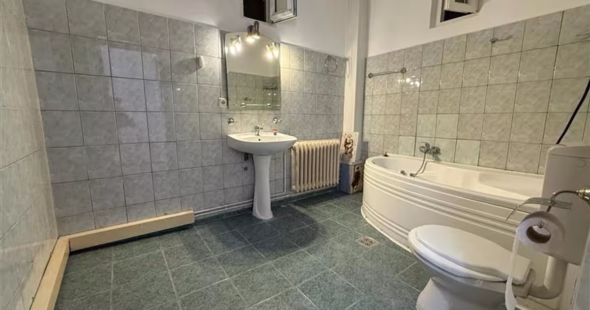 Casă individuală 180 mp cu 6 camere în zona Bistrița Lac, Bacău