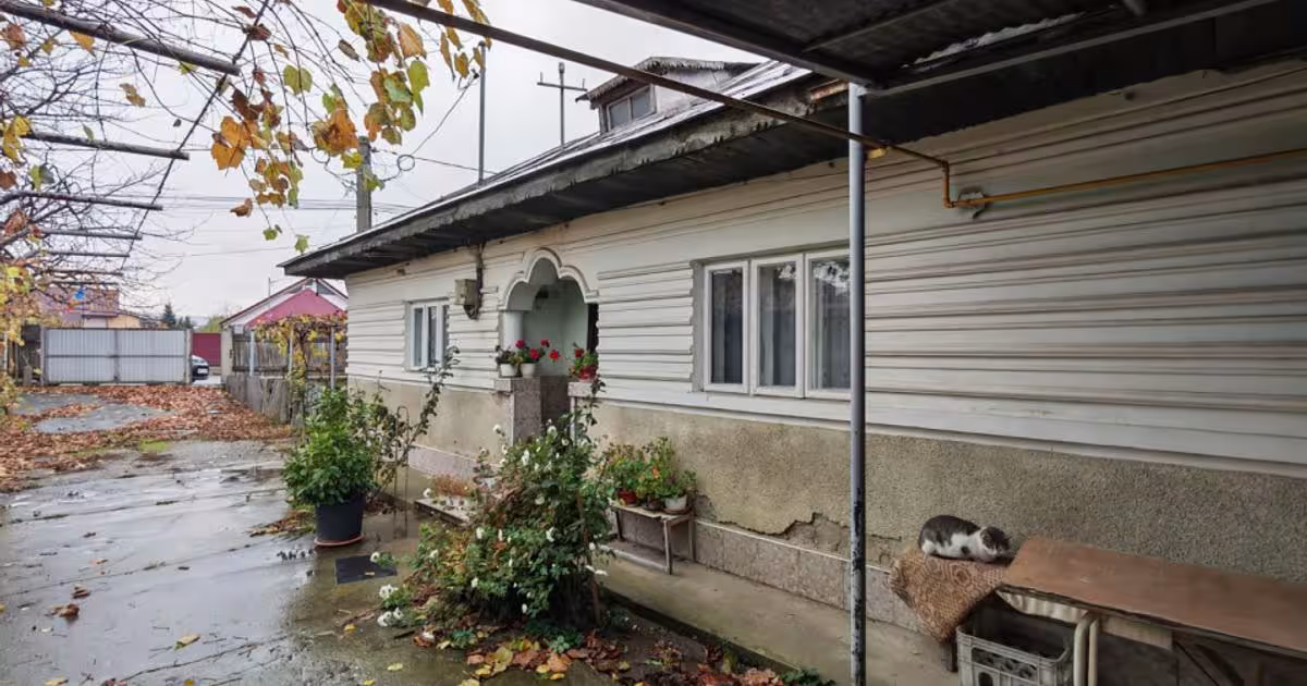 Casă individuală 75 mp cu 4 camere în zona Izvoare, Bacău