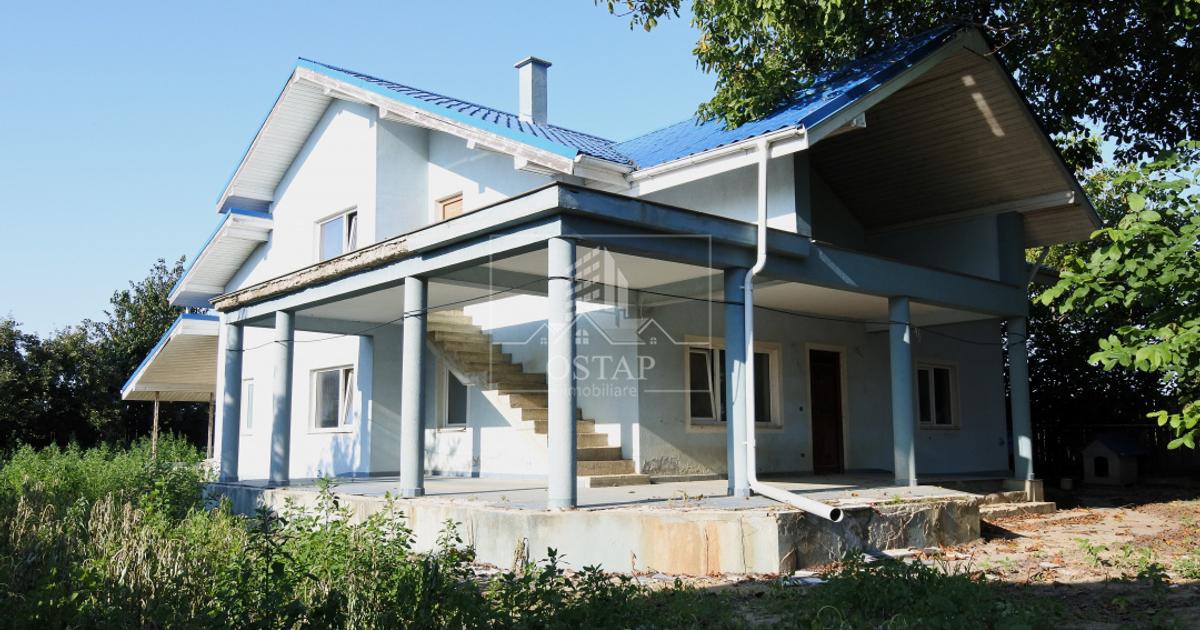 Casă individuală 195 mp cu 5 camere în zona Șerbănești, Bacău