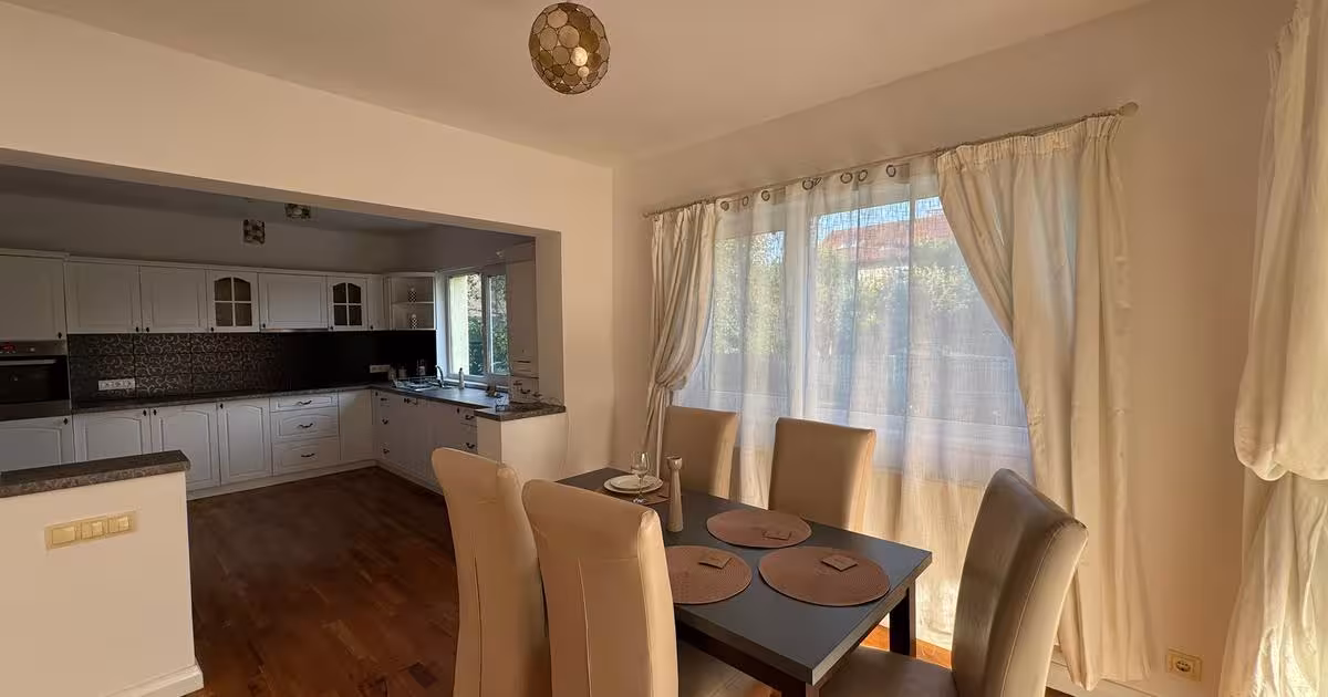 Casă individuală 180 mp cu 4 camere în zona Valea Borcutului, Baia Mare