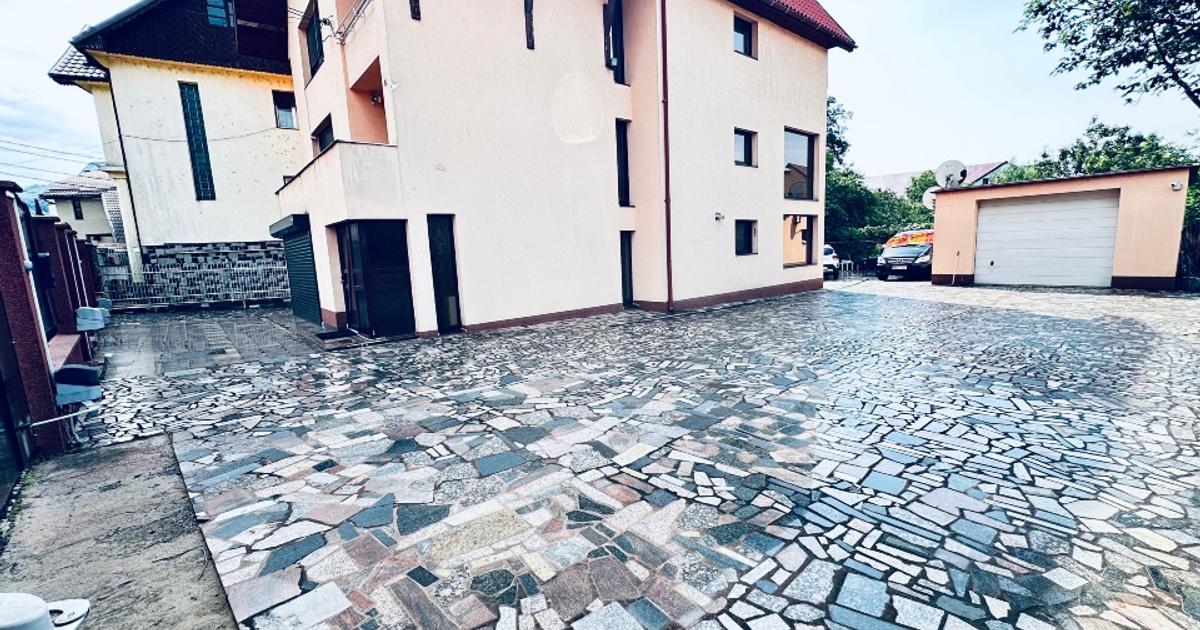 Casă individuală 360 mp cu 5 camere în zona Valea Roșie, Baia Mare