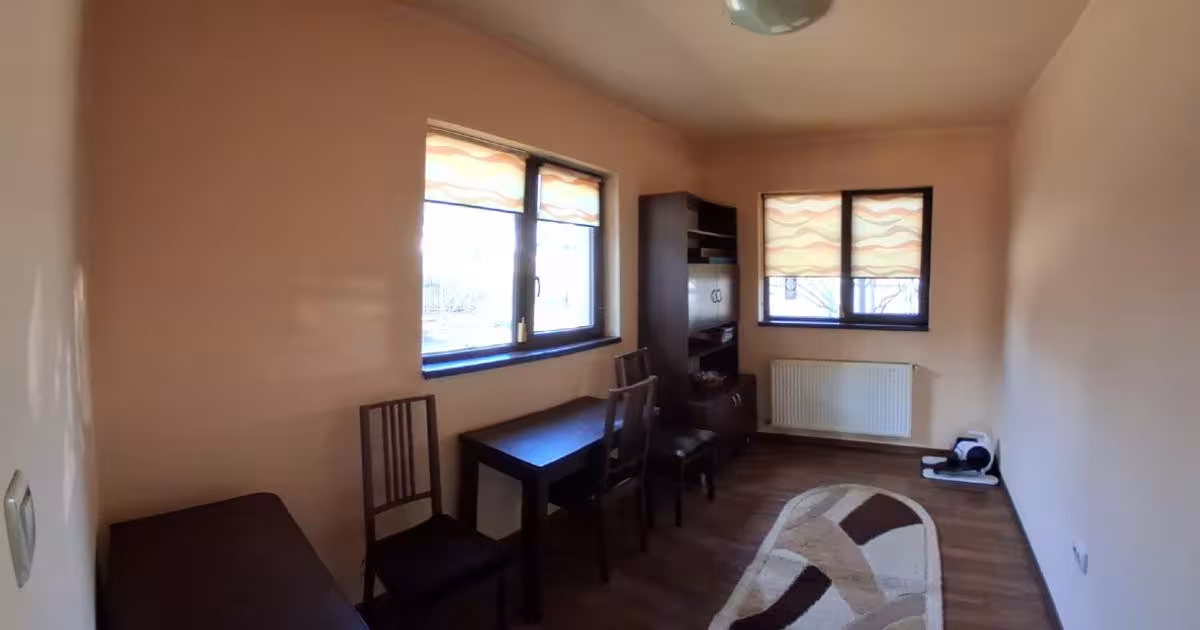 Casă individuală 92 mp cu 5 camere în zona Central, Băicoi