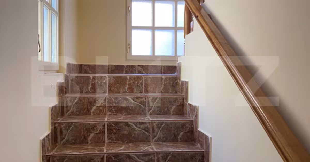 Casă individuală 160 mp cu 7 camere în zona Central, Băile Herculane