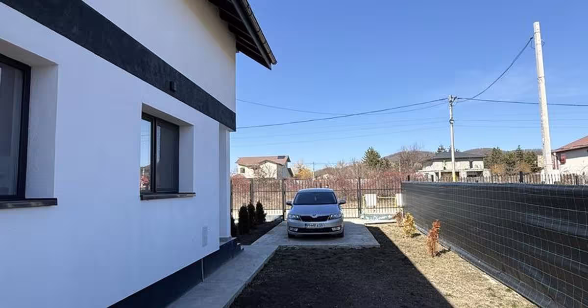 Casă individuală cu 4 camere în Bănești