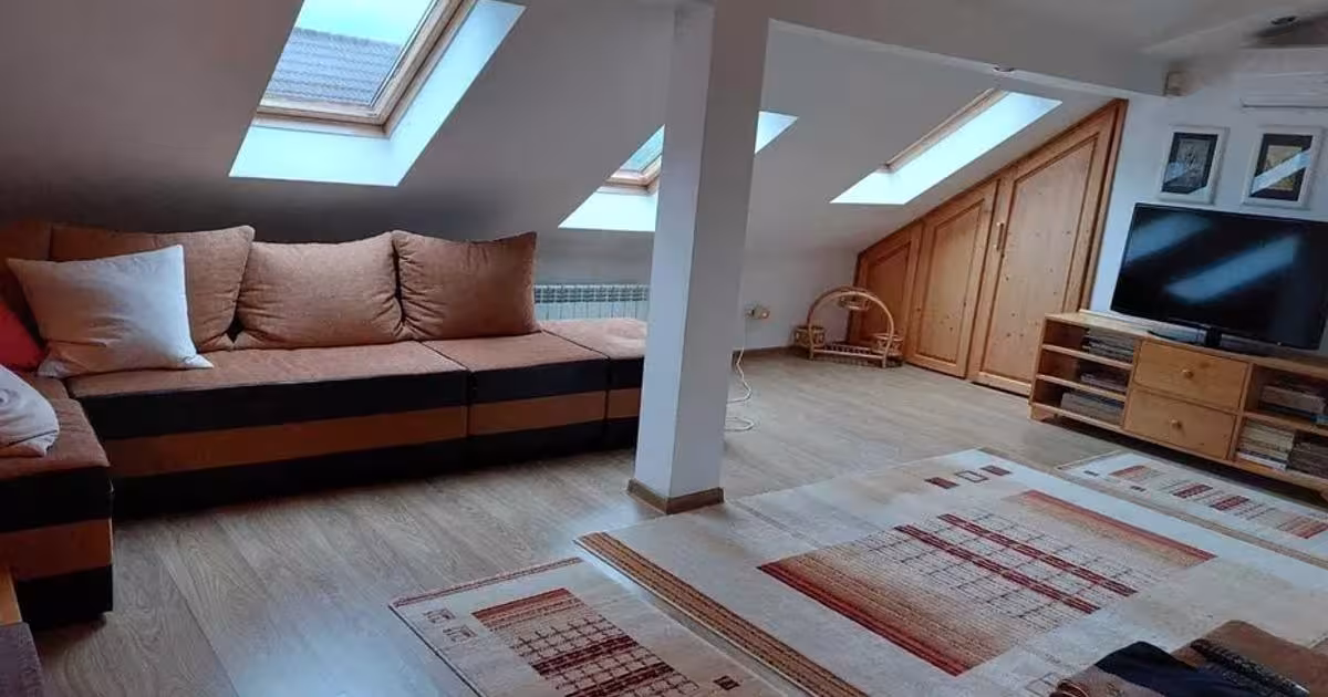 Casă individuală 266 mp cu 6 camere în Bârsești (Mihăești)