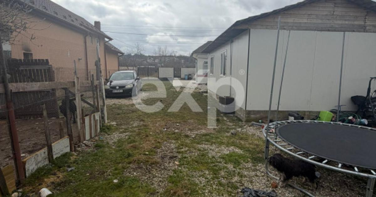 Casă individuală cu 2 camere în Bascov