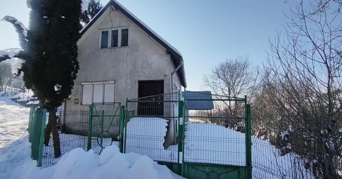 Casă individuală 120 mp cu 3 camere în zona Exterior Sud, Beclean