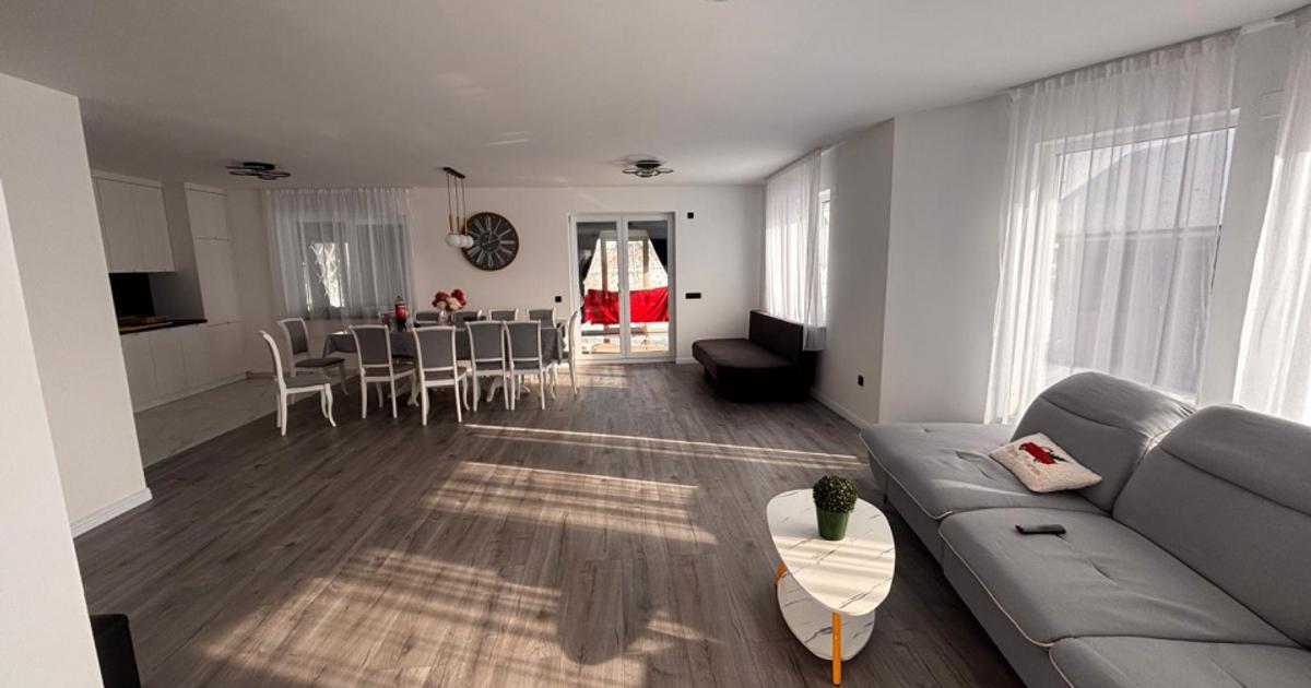 Casă individuală 180 mp cu 4 camere în zona Exterior Vest, Beclean