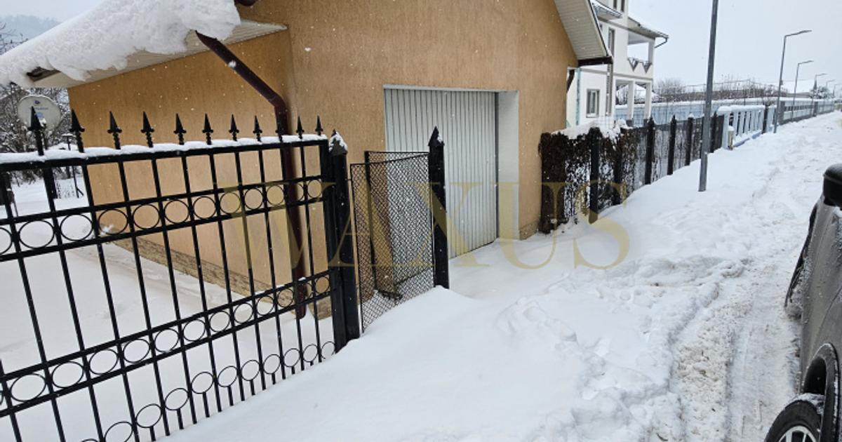 Casă individuală cu 6 camere în Beclean