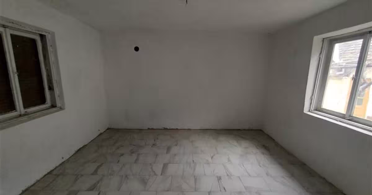 Casă individuală cu 7 camere în Berliște