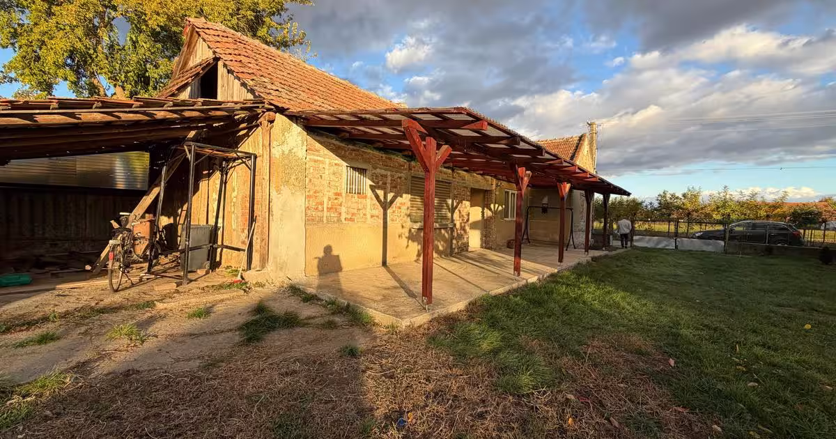 Casă individuală cu 3 camere în Berveni