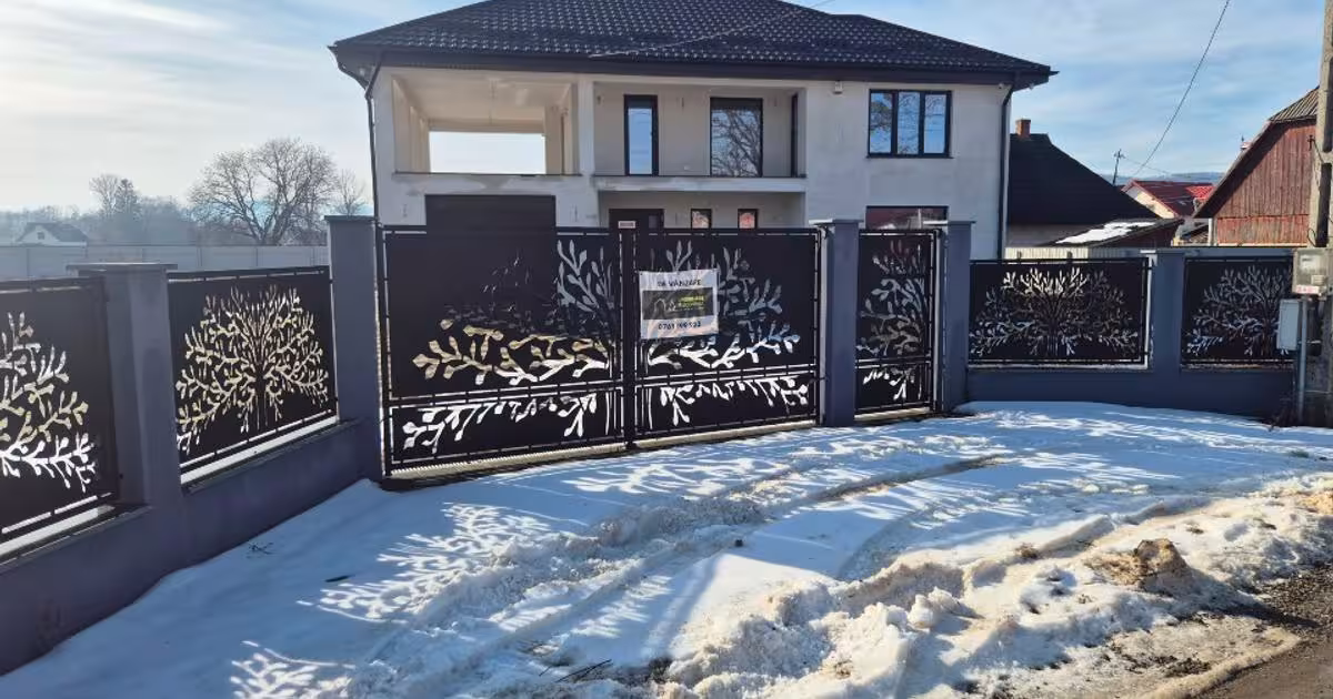 Casă individuală 240 mp cu 4 camere în Bilca