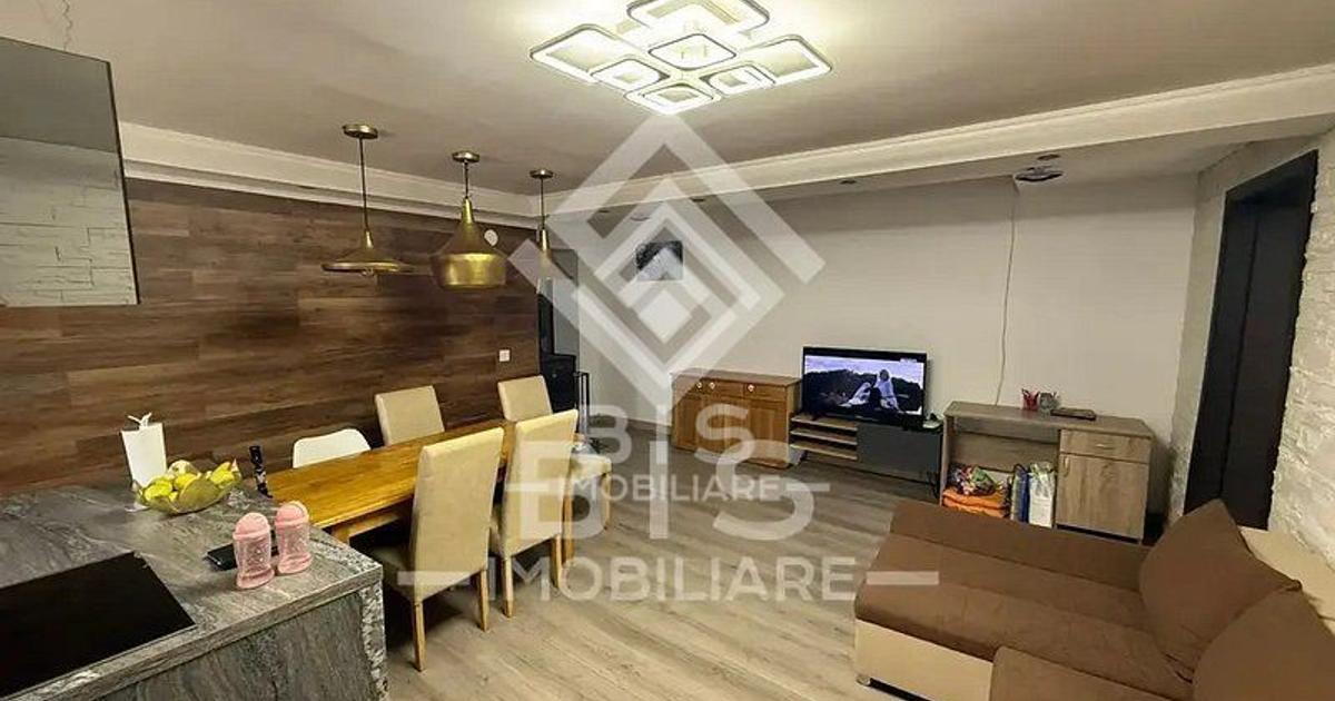 Casă individuală 80 mp cu 3 camere în zona Central, Bistrița