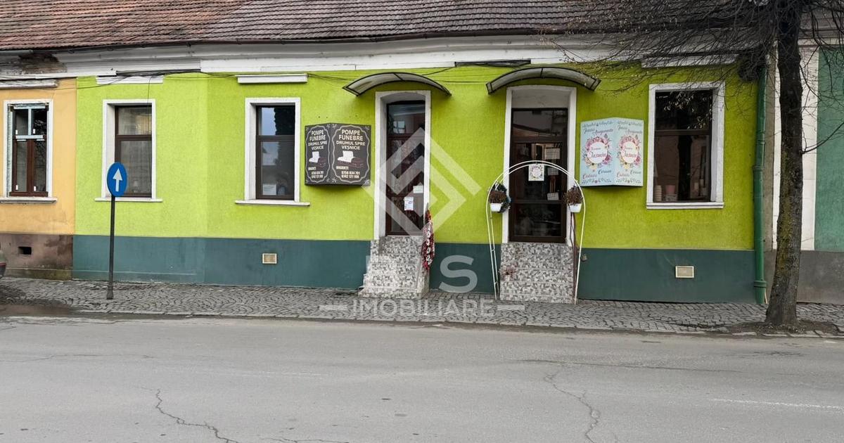 Casă individuală cu 5 camere în zona Central, Bistrița