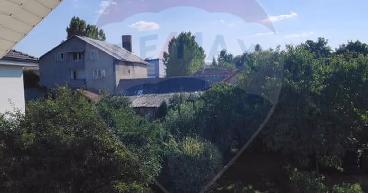 Casă individuală cu 8 camere în zona Central, Bistrița
