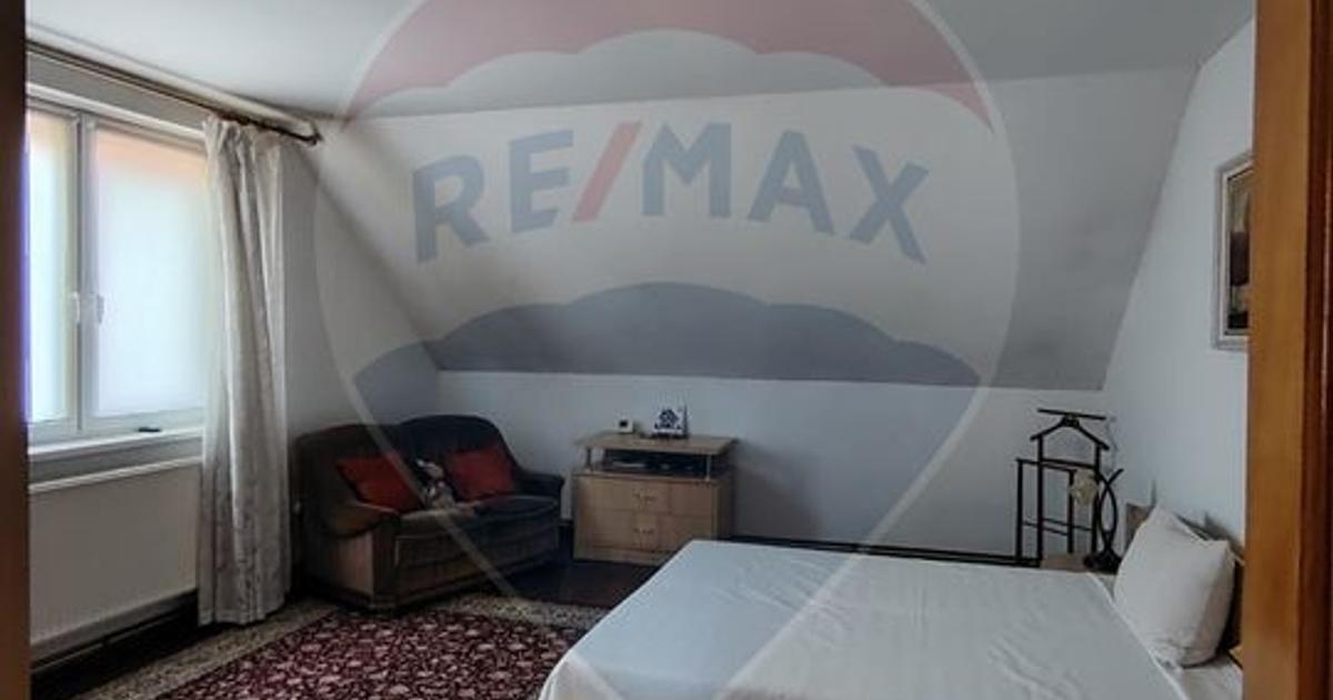 Casă individuală cu 8 camere în zona Central, Bistrița