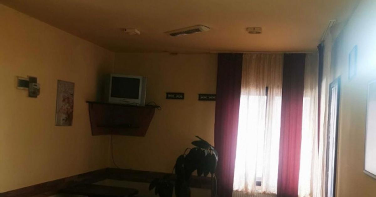 Casă individuală 300 mp cu 6 camere în zona Central, Bistrița
