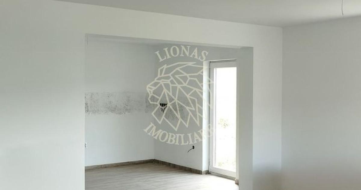 Casă individuală cu 4 camere în zona Est, Bistrița