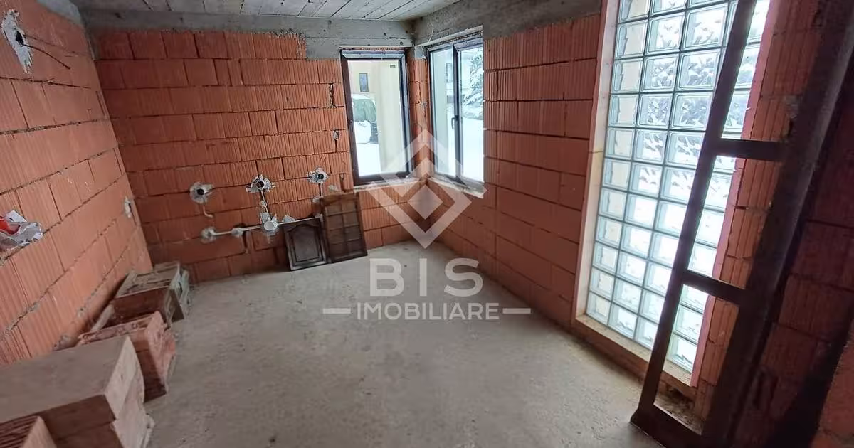 Casă individuală cu 5 camere în zona Exterior Sud, Bistrița